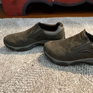 Merrell slip ons